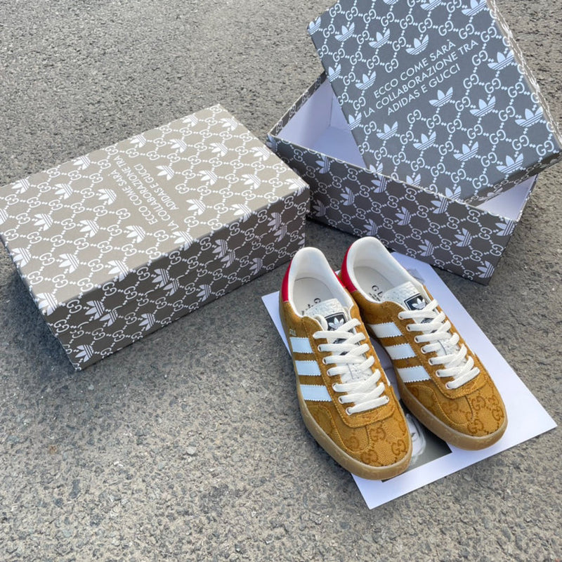 Hot Gazelles Low Cut Retro Collaboration Designer Sneakers