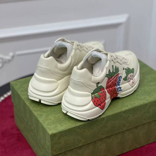 Rhyton by Gucci