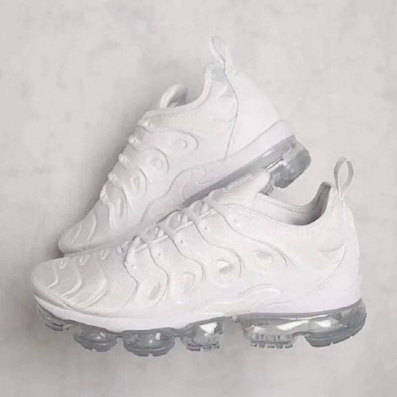 Low top Vapor max running shoes