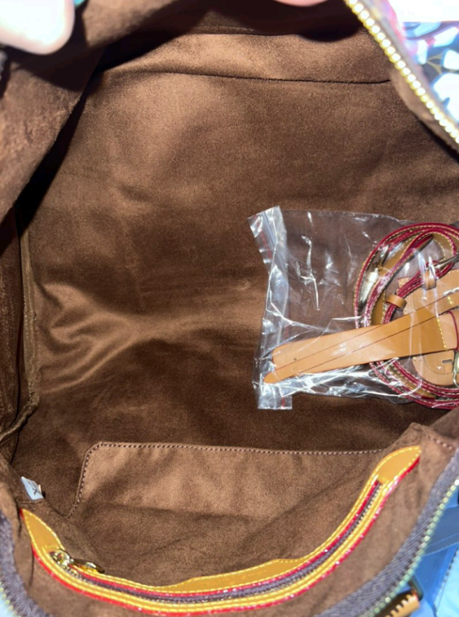LV
Keepall Bag Limited Edition Monogram Graffiti 50