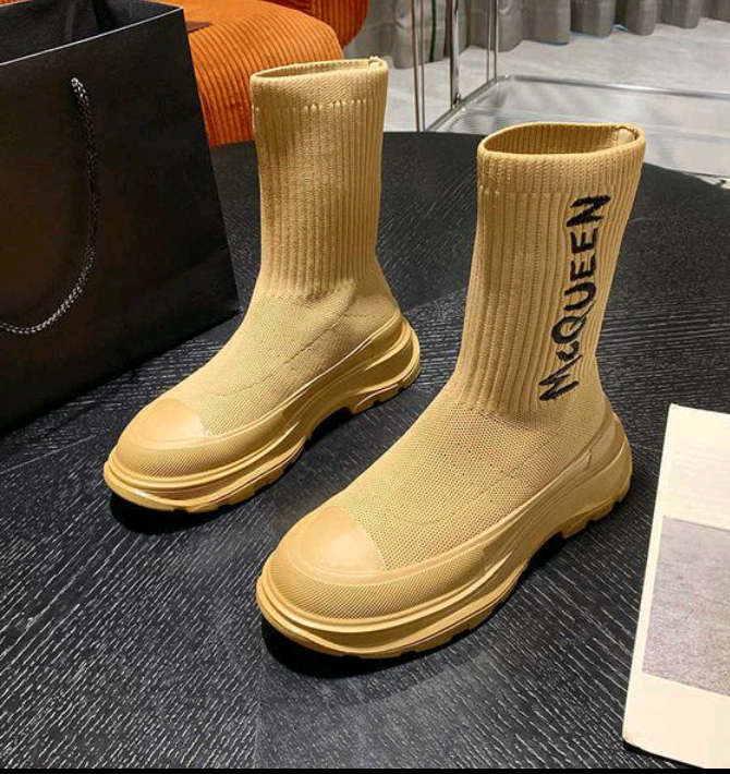 Mc Queen Socks  Unisex Thick Sole Popular Boots Loafers