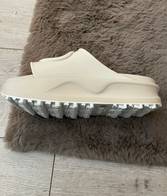 Gucci Celebrity Burst Thick Sloes Leisure Sandals
