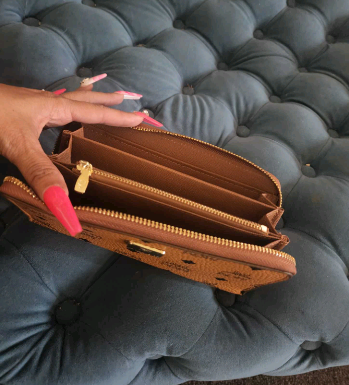 MCM Paper Money Card Holder Clutch Wallet Purse