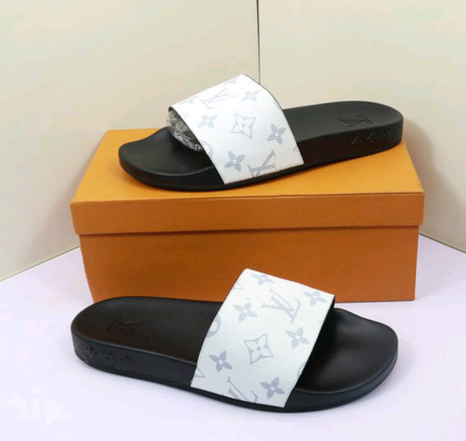 Louis Vuitton Summer Luxury Beach Big Head Flops