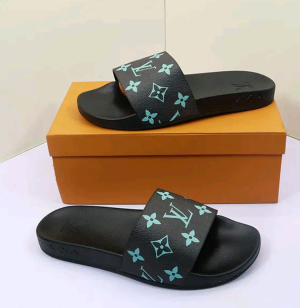 Louis Vuitton Summer Luxury Beach Big Head Flops