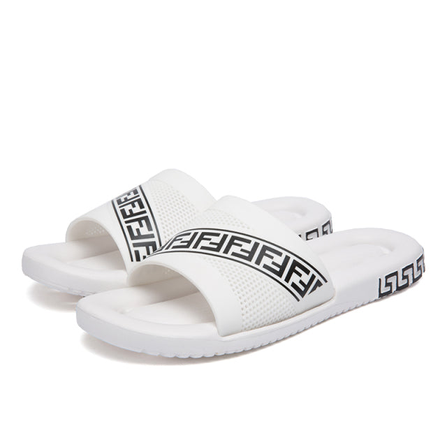 Slippers Fashion Luxury Brand Comfortable No-Slip Beach Sandals - TimelessGear9
