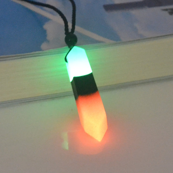 The best-selling luminous necklace, &quot;shine in the dark after absorbing light&quot; jewelry, a unique gift for women and men - TimelessGear9