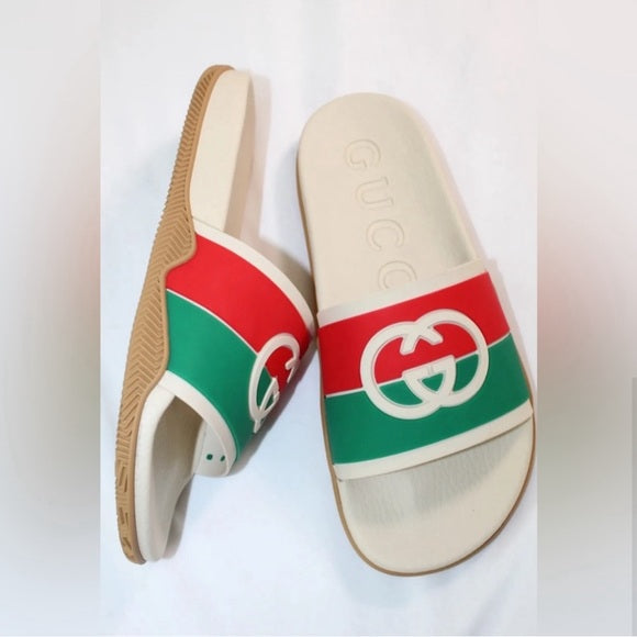 GUCCI slides with interlocking