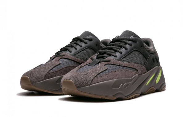 YEEZY BOOST 700 'WAVE RUNNER' 2024
